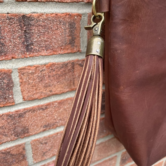 Unique handmade vintage Large leather tote/ crossbody bag - Picture 5 of 16